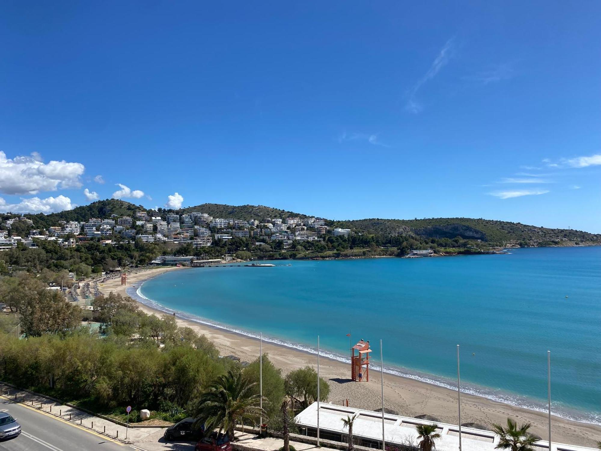 Vouliagmeni - Apollonos Street Apartment Athena Bagian luar foto